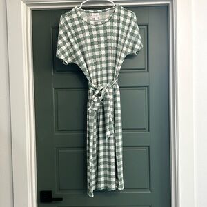 Green houndstooth checkered dress